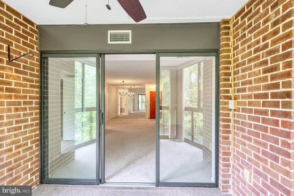 Photo of Unit 3920 at 15115 INTERLACHEN DRIVE