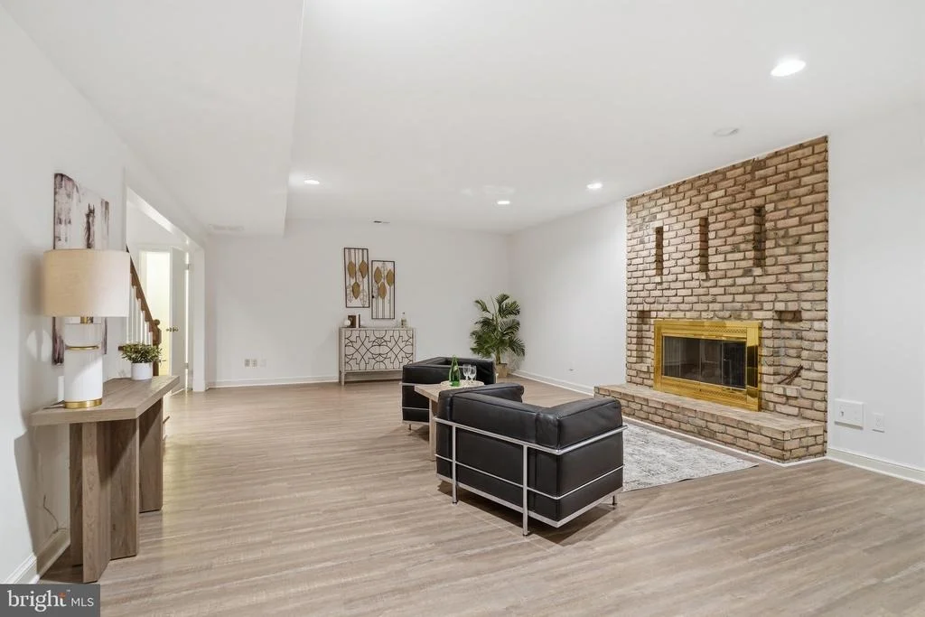 Photo of 9801 BENTCROSS DRIVE