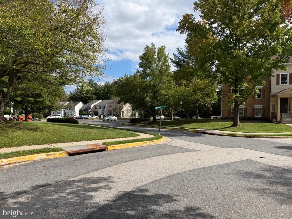Photo of Unit 12CA at 2403 NORMANDY SQUARE PLACE