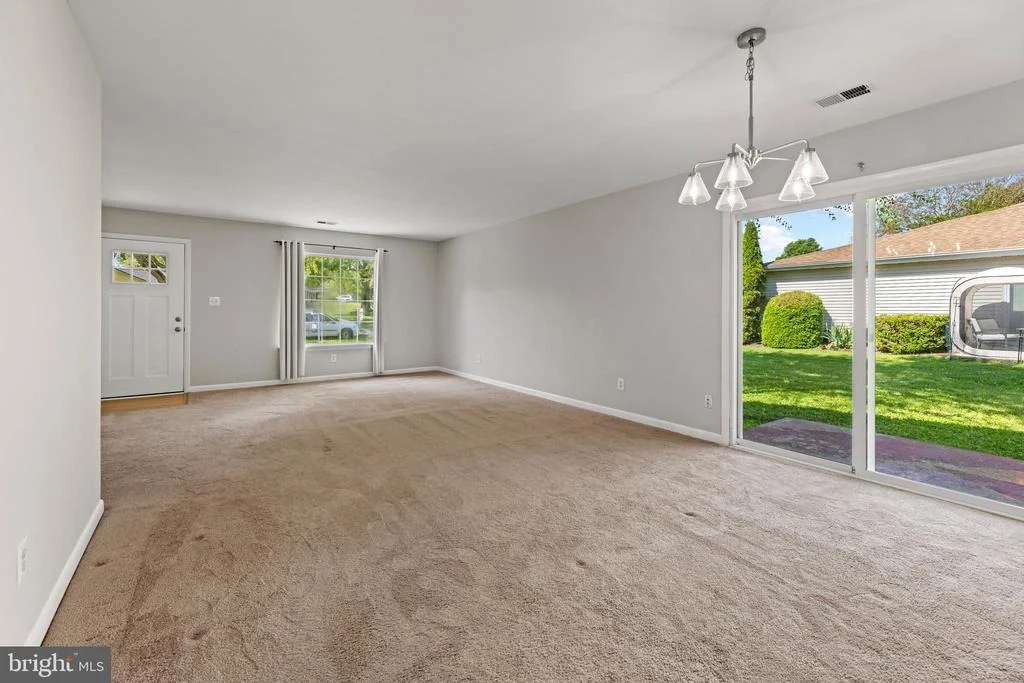 Photo of 593 PLAIN ROAD