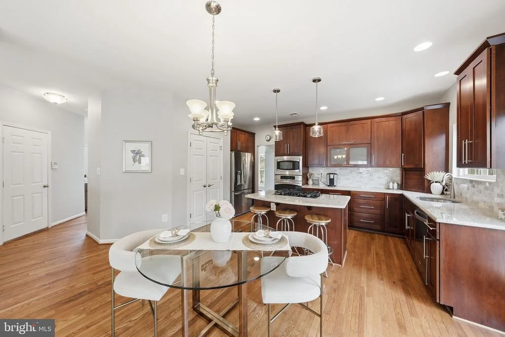 Photo of 44028 TAVERN DRIVE