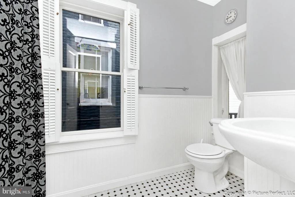 Photo of 10 WISNER STREET N