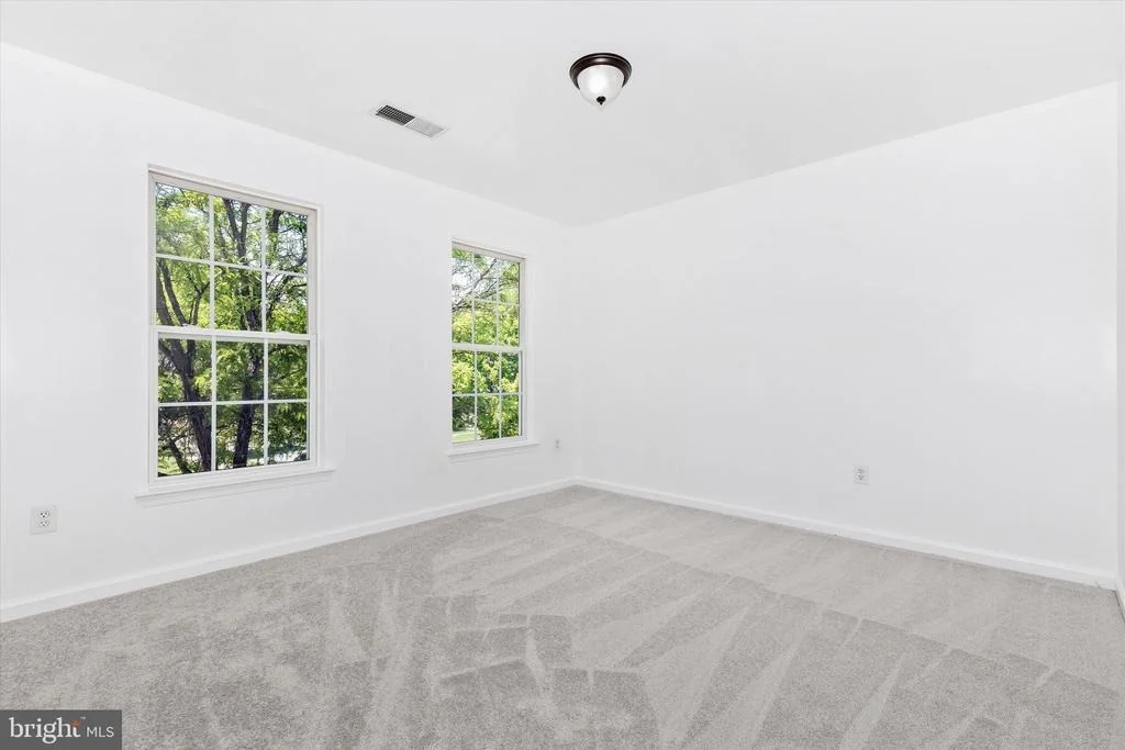 Photo of 19483 RAYFIELD DRIVE