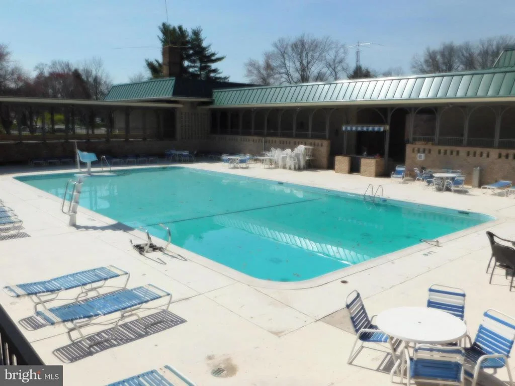 Photo of Unit 3818 at 15115 INTERLACHEN DRIVE
