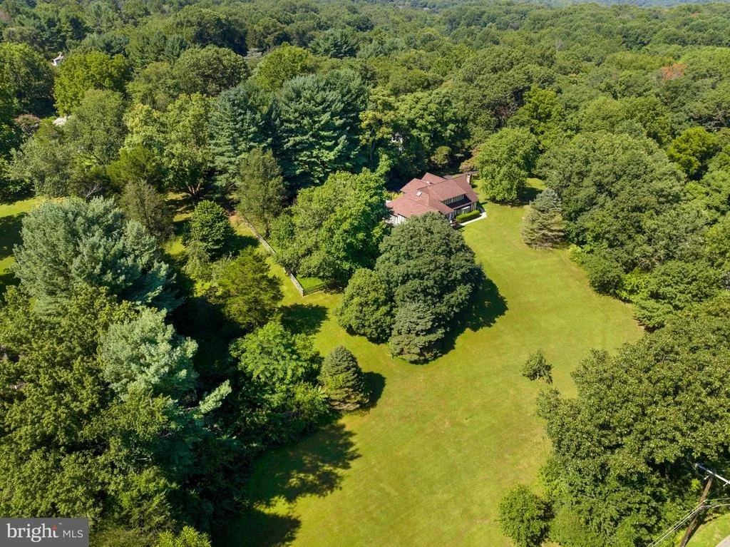 Photo of 8000 EXODUS DRIVE
