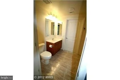 Photo of Unit 1011 at 930 WAYNE AVENUE