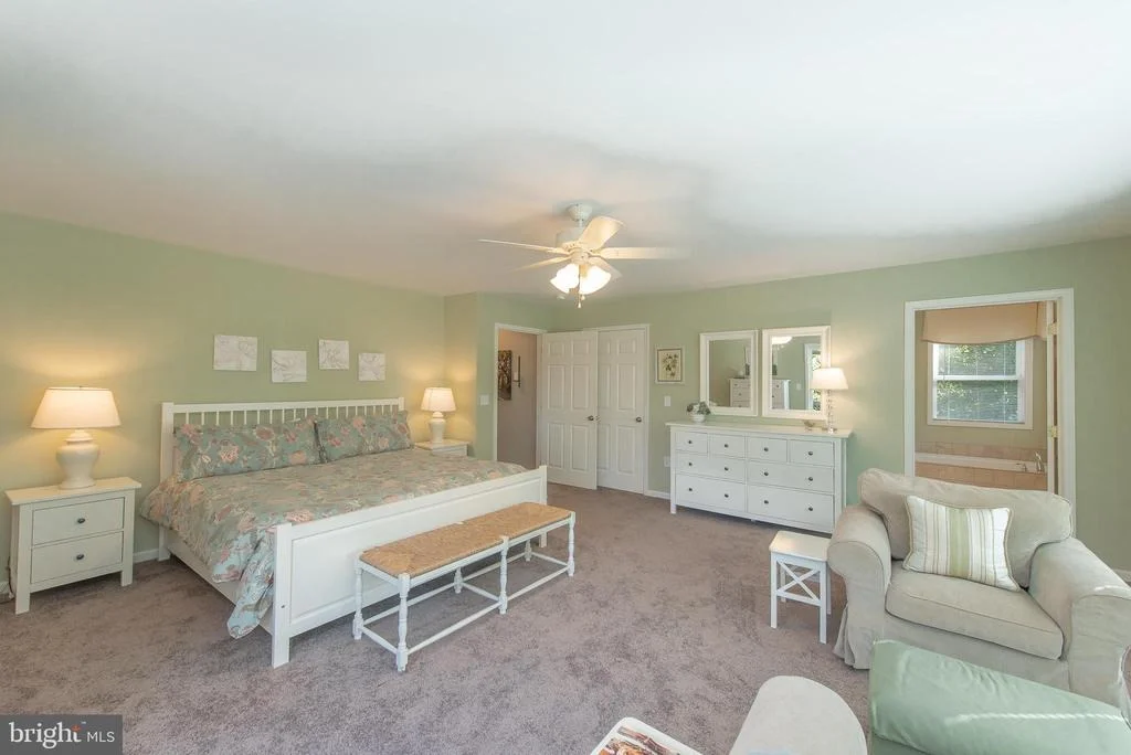Photo of 4 WILSON CIRCLE