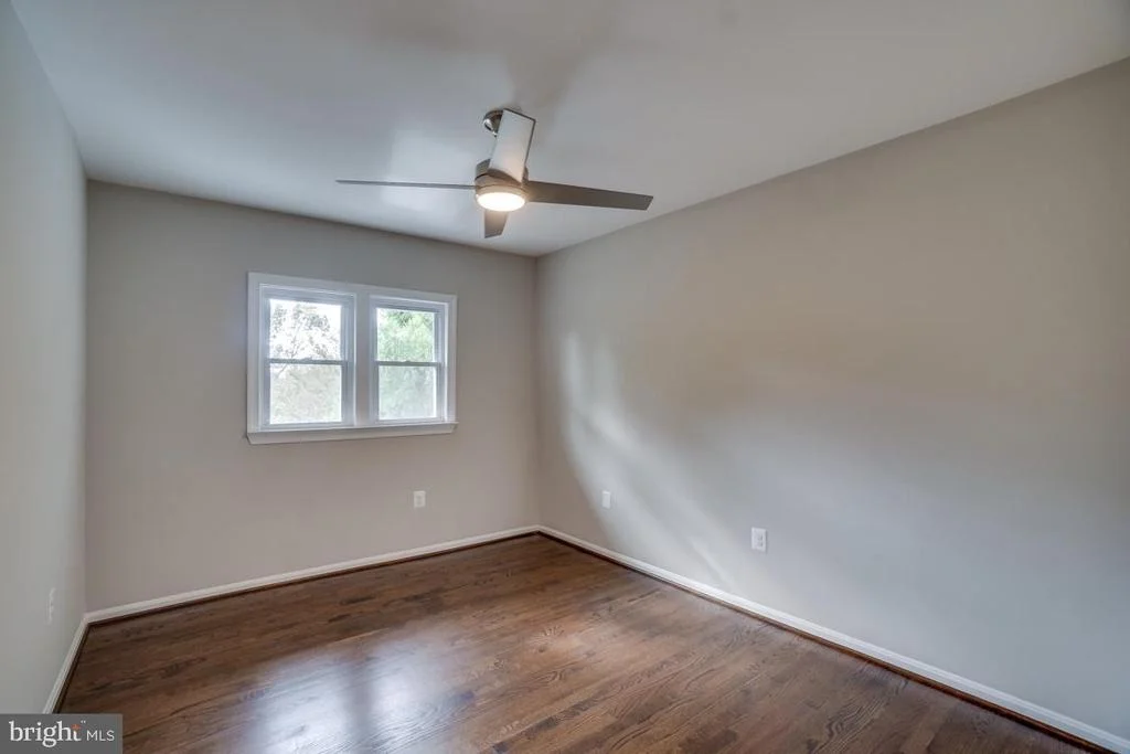 Photo of 913 SADDLEBACK COURT