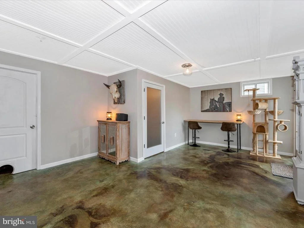 Photo of 9334 DRUMMAN DRIVE