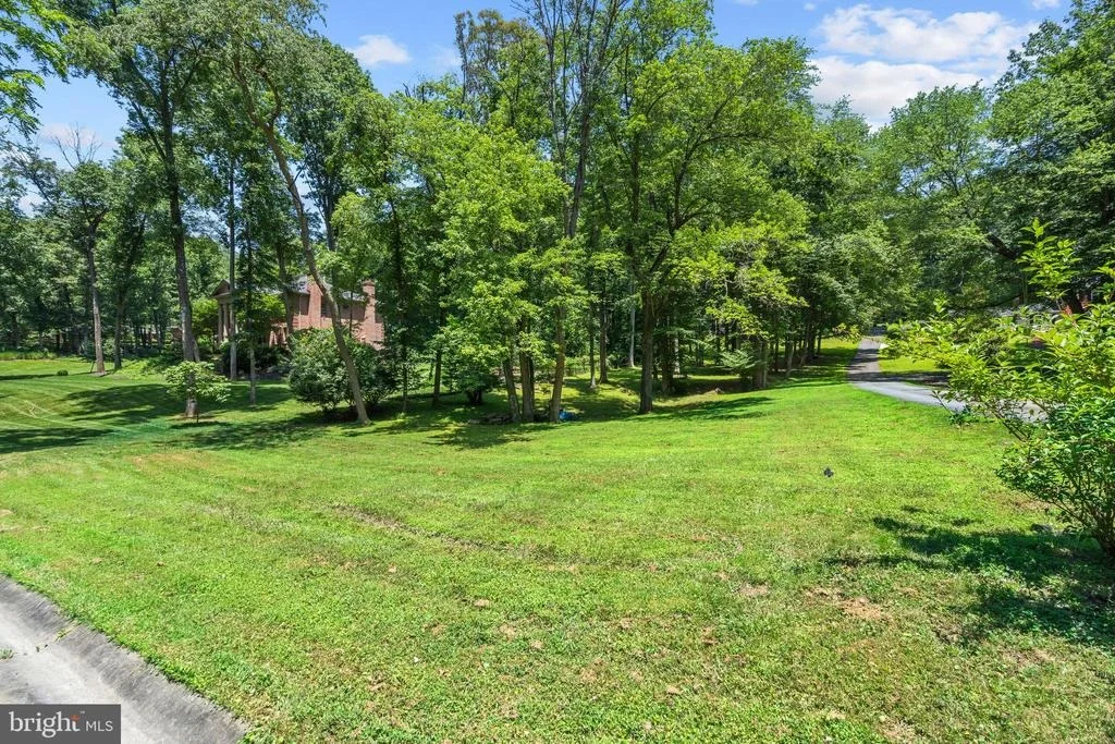 Photo of 10418 ADEL ROAD