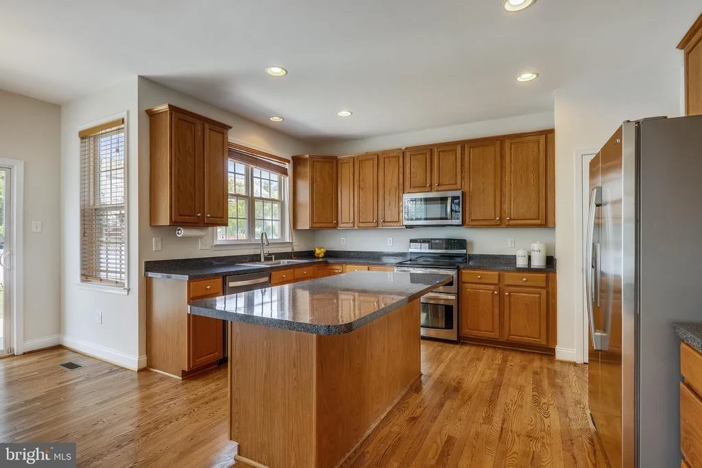 Photo of 9610 MASON LANE