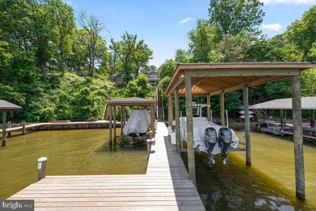Photo of 1162 OAK VIEW DRIVE