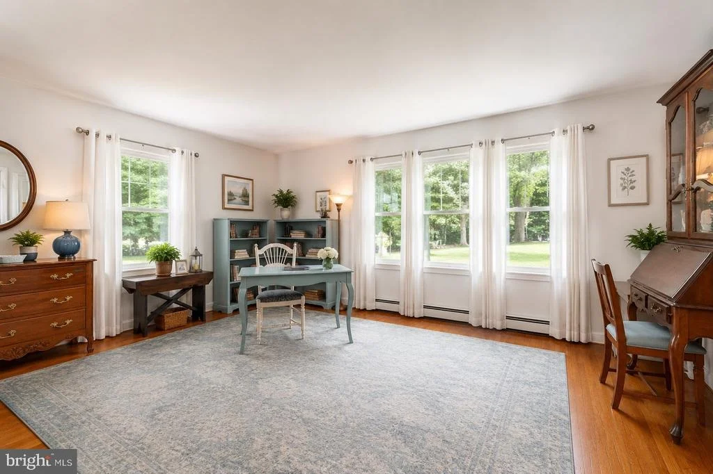 Photo of 6213 WHITE OAK DRIVE