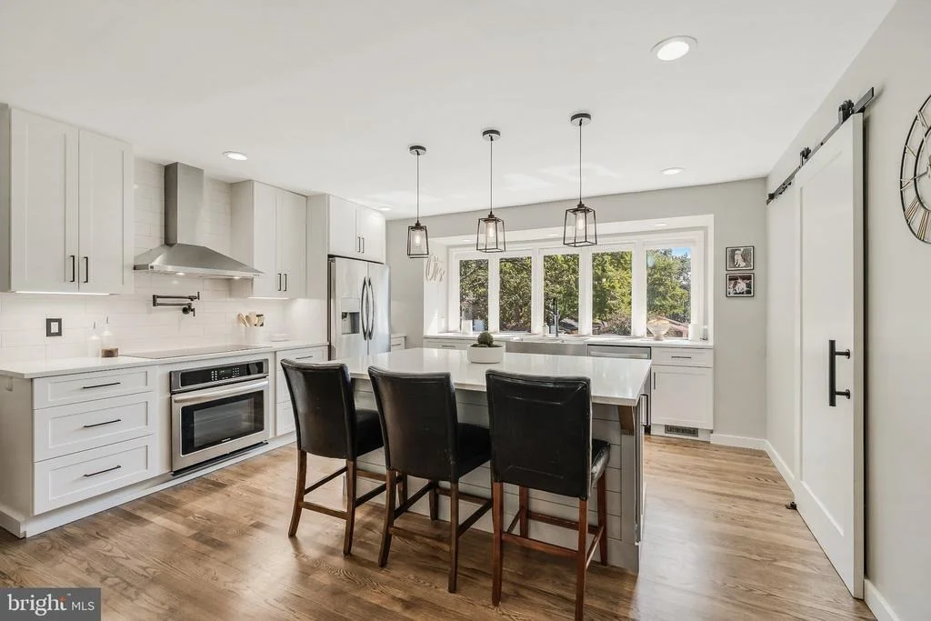Photo of 1709 MAPLE HILL PLACE