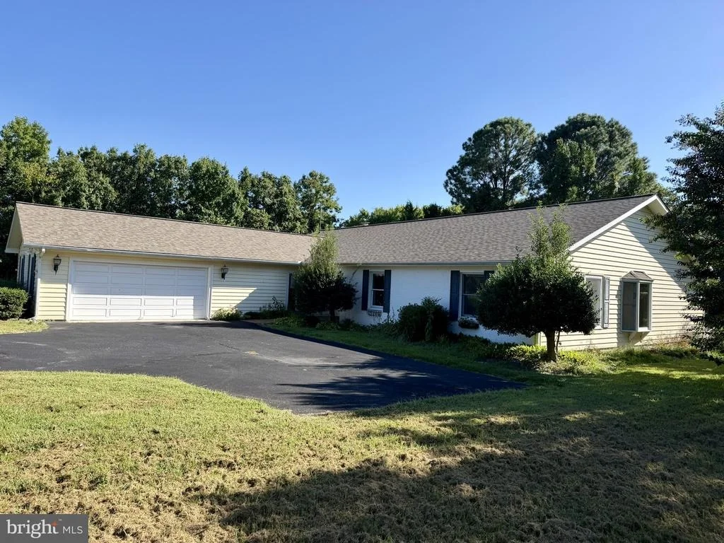 Photo of 24575 DEEPWATER POINT DRIVE