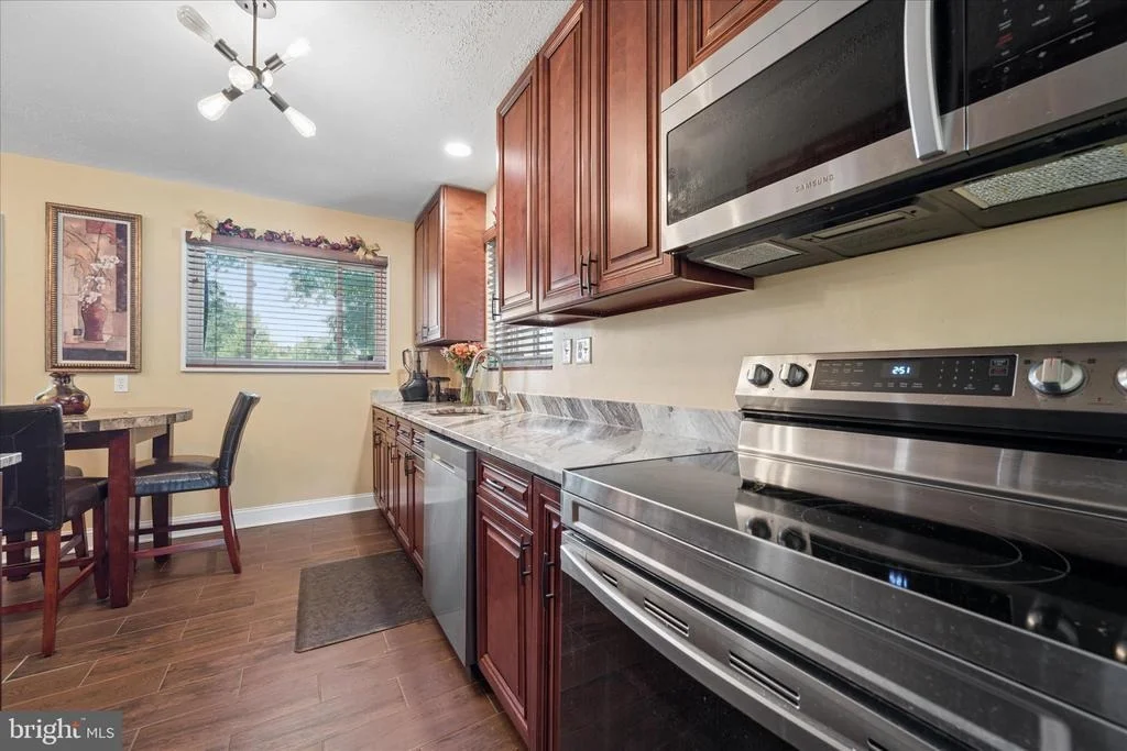 Photo of 6803 ADELPHI ROAD