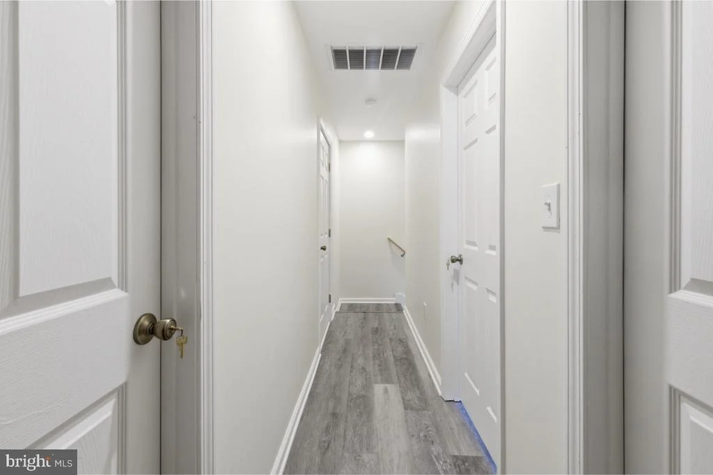 Photo of 24823 CUTSAIL DRIVE