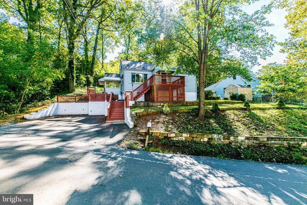 Photo of 19125 WINDSOR ROAD