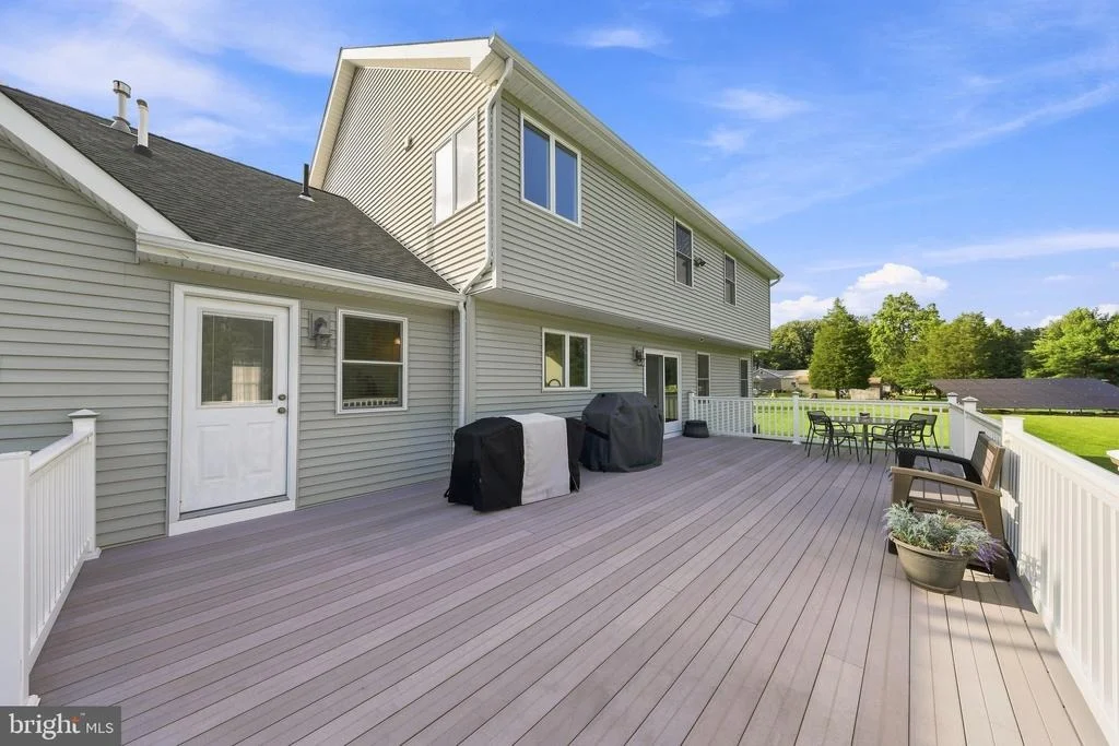 Photo of 646 ALBERTSON ROAD