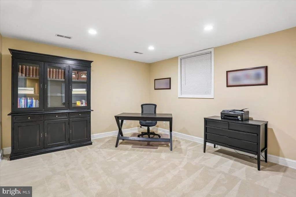 Photo of 899 LINGANORE DRIVE