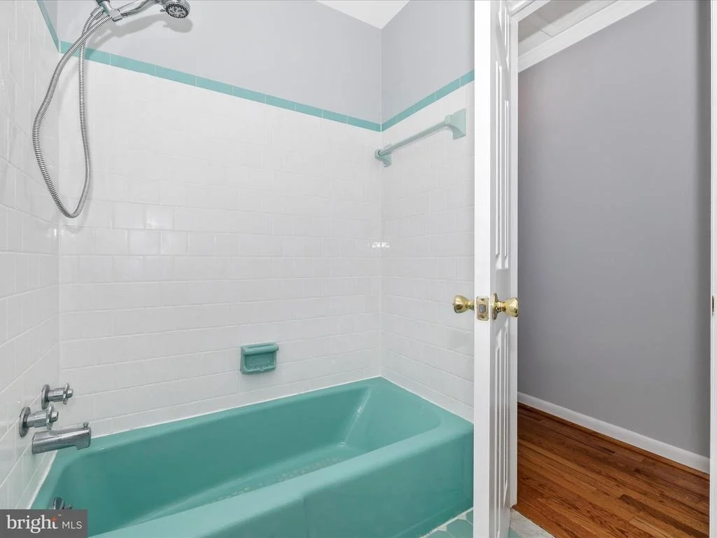 Photo of 7 FAIRVIEW AVENUE