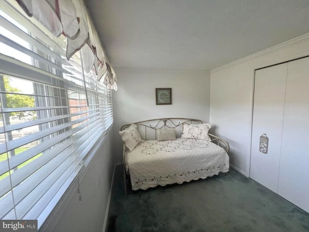 Photo of 1920 TRIMBLE ROAD
