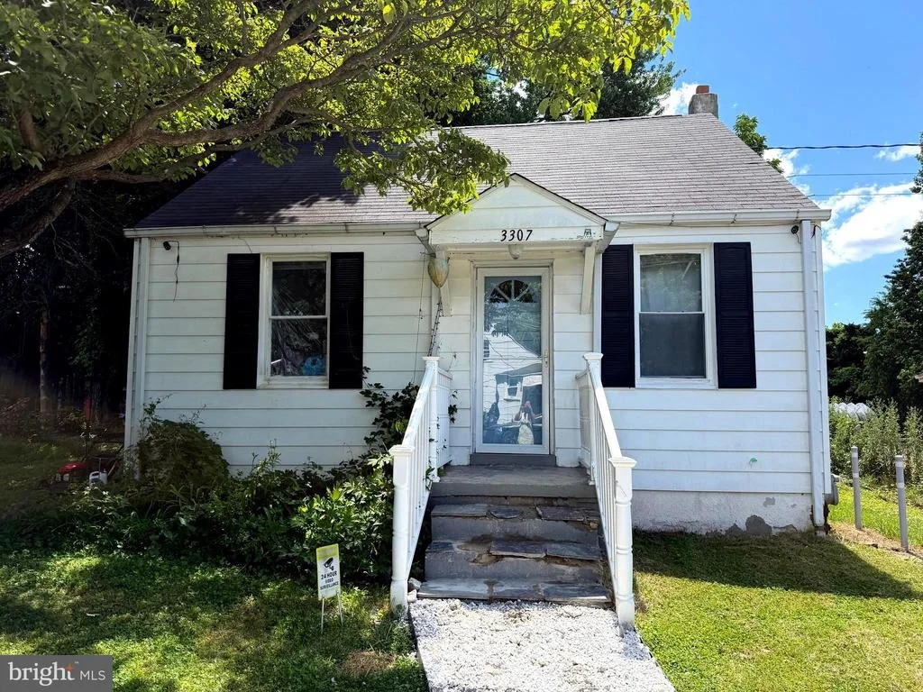 Photo of 3307 CHAPMAN ROAD