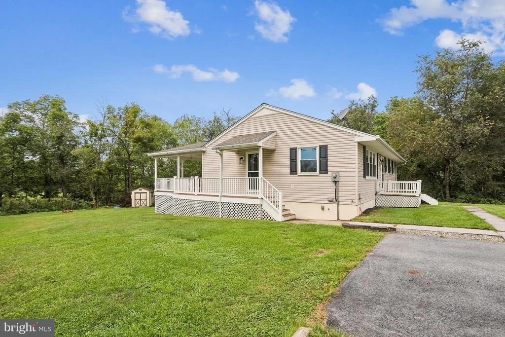 Photo of 5611 BOWERS ROAD