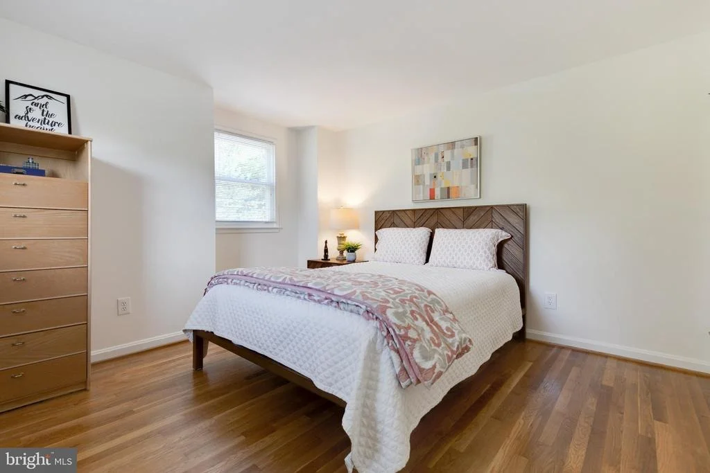 Photo of 10125 GLENMERE ROAD