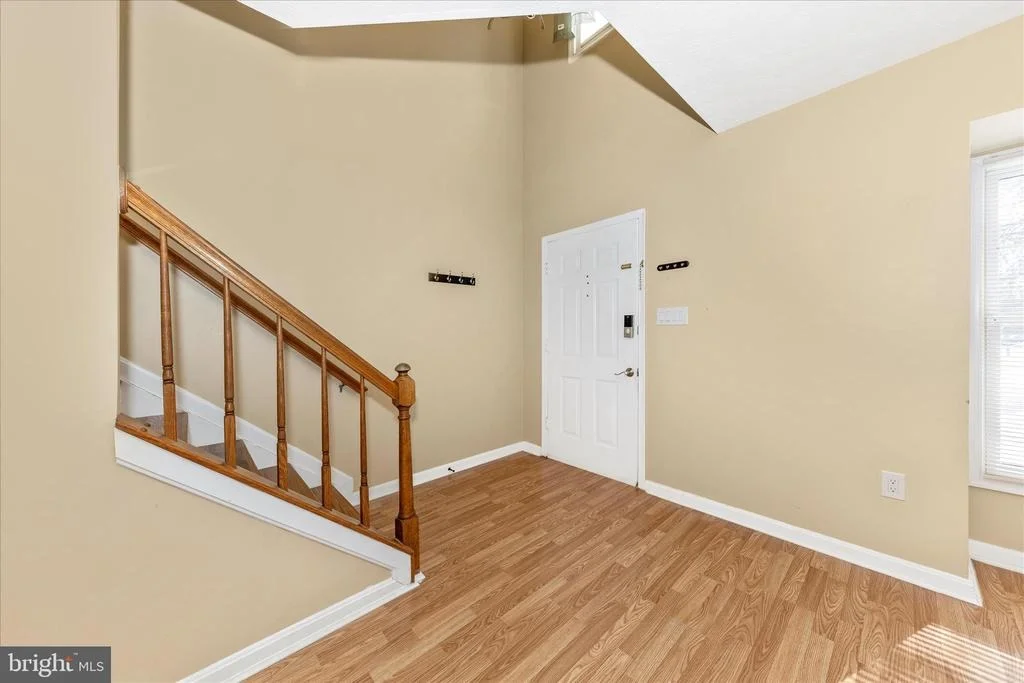 Photo of 2160 COLLINGWOOD LANE