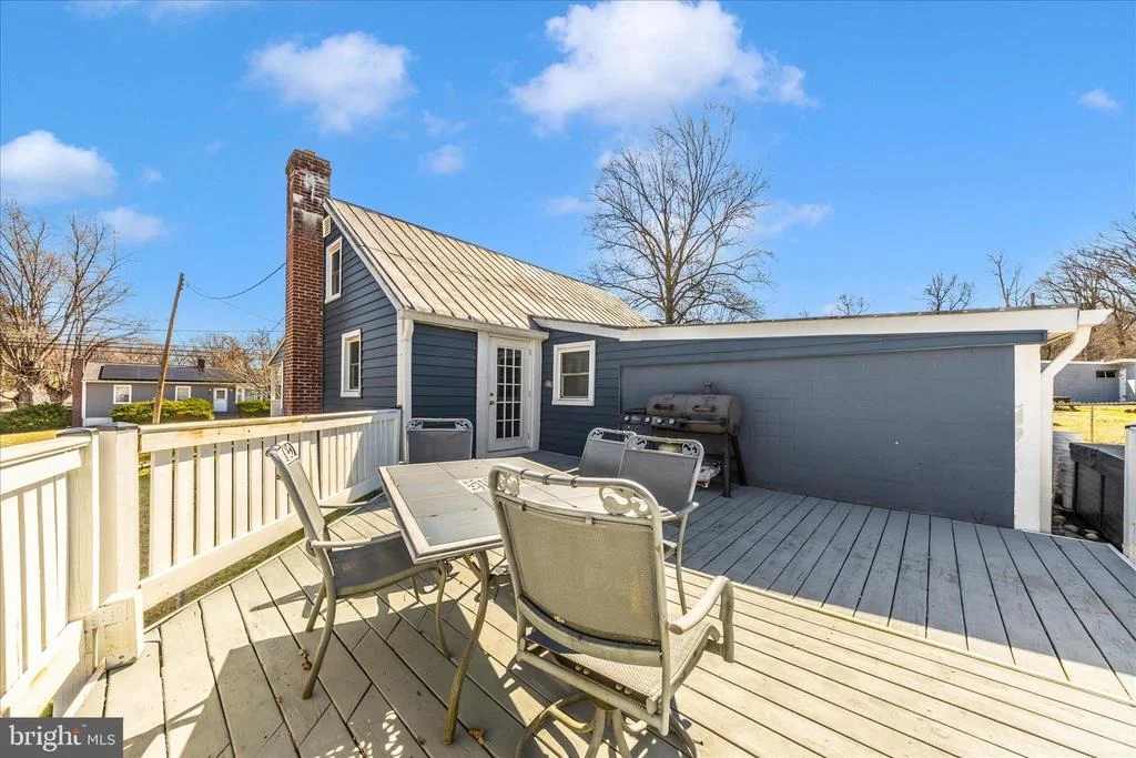 Photo of 5618 BARTONSVILLE ROAD