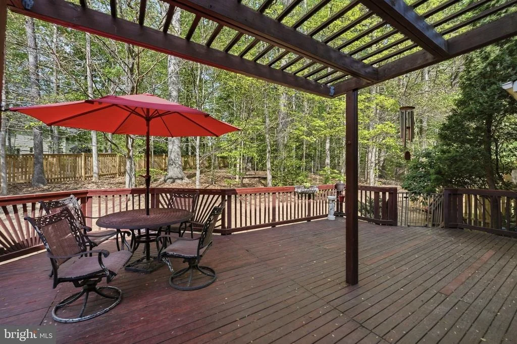 Photo of 7864 MEADOWGATE DRIVE