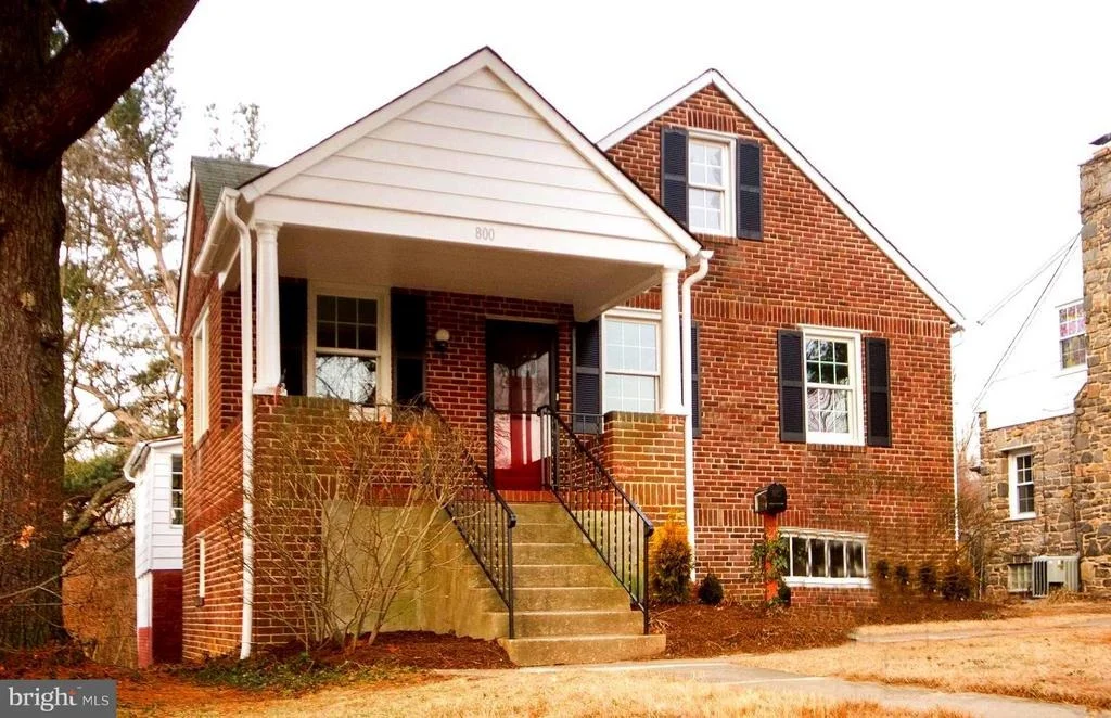 Photo of 800 WARWICK ROAD