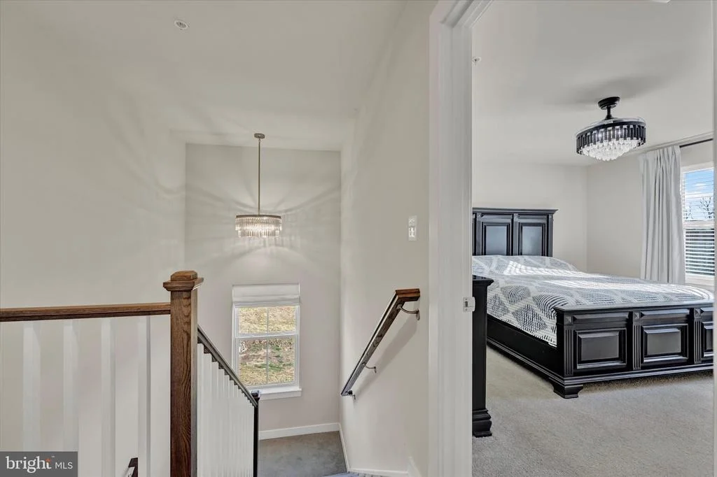 Photo of 839 LENI WAY