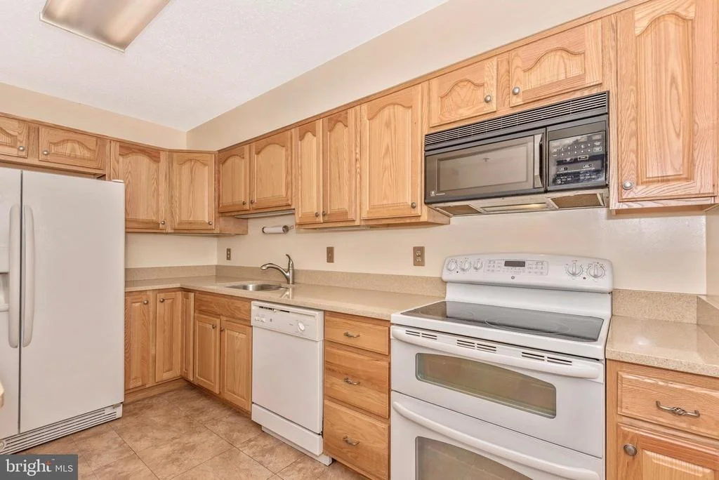 Photo of Unit 4308 at 15100 INTERLACHEN DRIVE