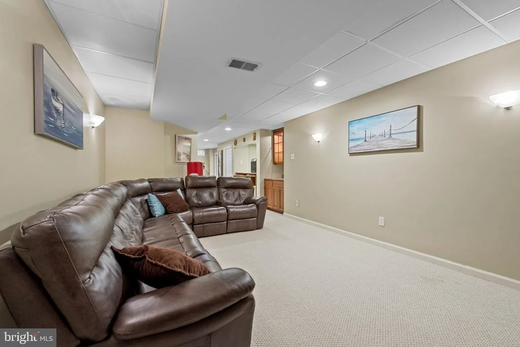 Photo of 6074 AVALON DRIVE SE