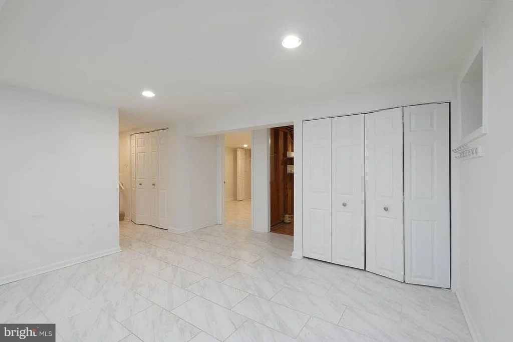 Photo of 1635 DINNEEN DRIVE