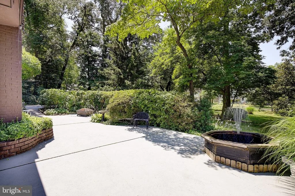 Photo of 1169 LATROBE DRIVE