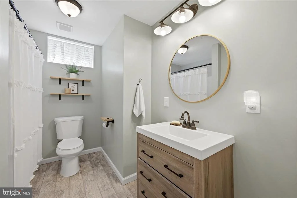 Photo of 120 POSTING WAY