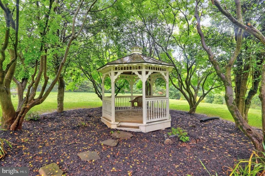 Photo of 517 SENECA ROAD