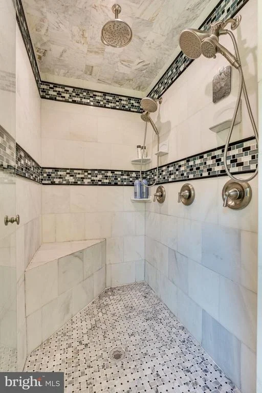 Photo of 8993 MEADOWVIEW DRIVE