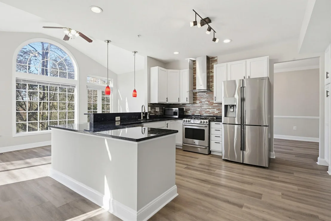 Photo of 14603 FARNHAM LANE