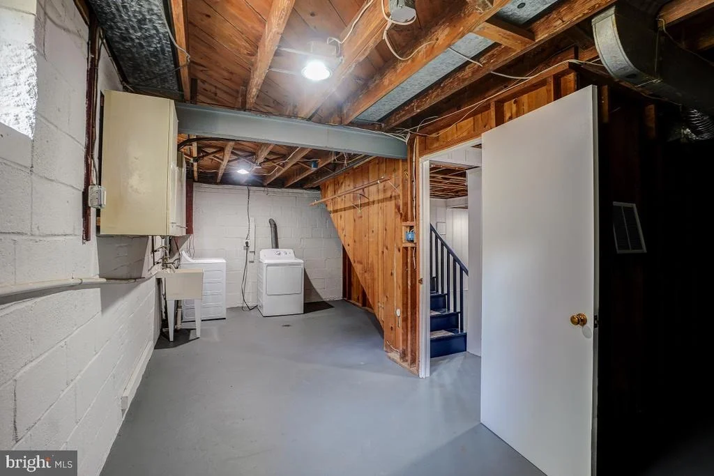 Photo of 10024 CEDAR LANE