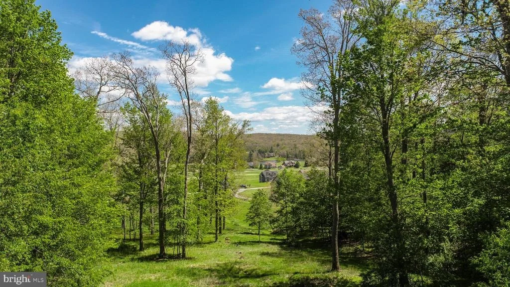Photo of 2828 GLENDALE ROAD