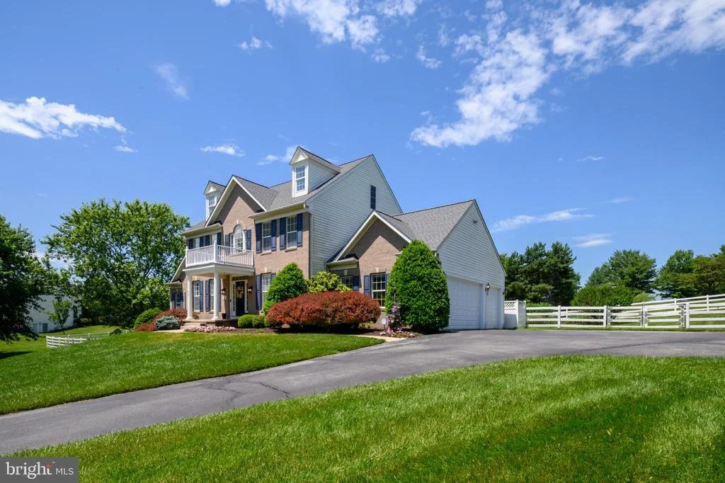 Photo of 6106 CHALLEDON CIRCLE