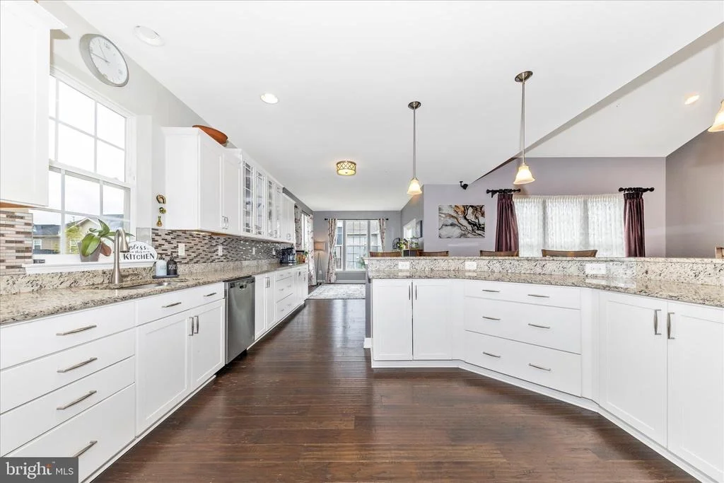 Photo of 825 HOLDEN ROAD