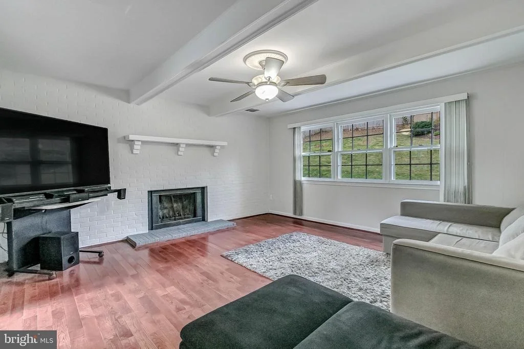 Photo of 2608 VILLAGE LANE