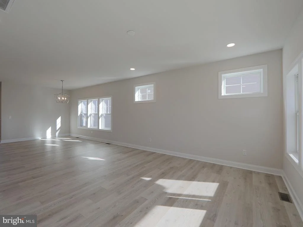 Photo of 33745 CATCHING COVE CT