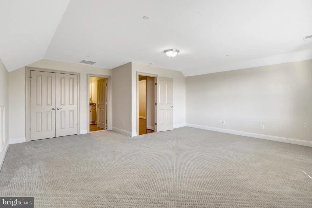 Photo of 1318 KURTZ ROAD