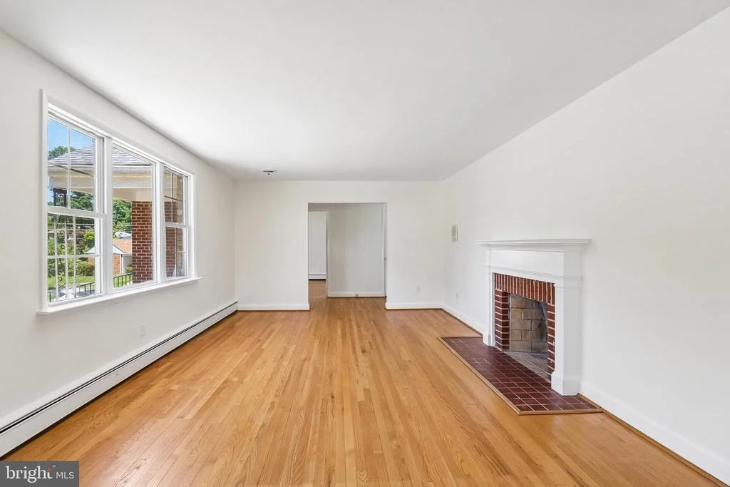 Photo of 400 SOUTHWEST DRIVE